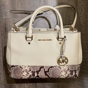 NWOT Authentic Michael Kors Handbag